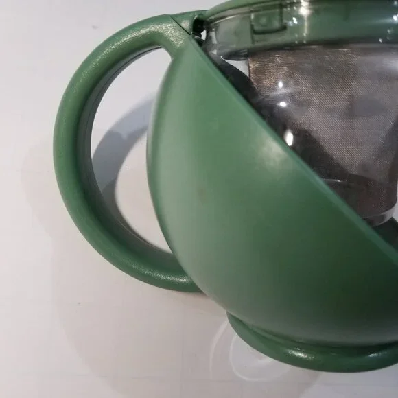 Tea maker (2 total). One in green and the other in ligher green - Picture 11 of 11